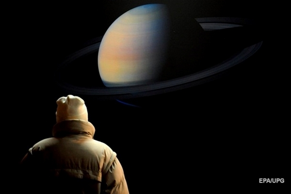 Ученые разгадали тайну горячей атмосферы Сатурна