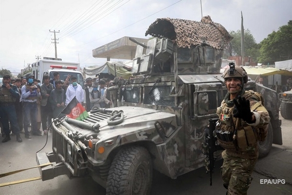 США уверены, что за терактами в Афганистане стоят не талибы