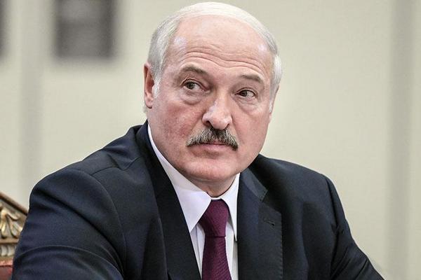 Лукашенко признался в любви к Украине и рассказал о сумских корнях