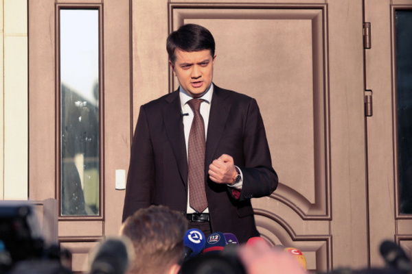 Разумков подтвердил проведение местных выборов