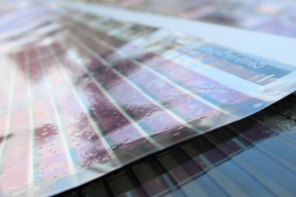 Сверхтонкие солнечные элементы печатают на принтере