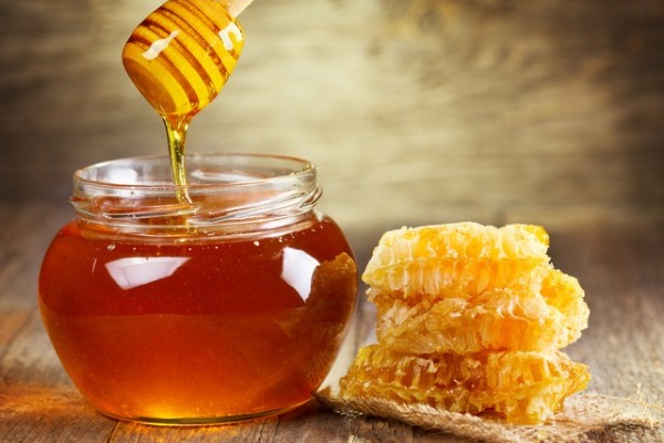 Названы весомые причины для ежедневного употребления меда
