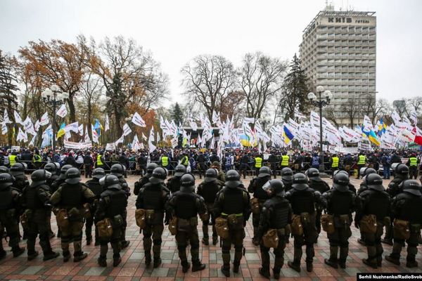 Рада не смогла отменить карантин выходного дня в Украине