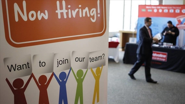 Экономика США пополнилась на 245 000 рабочих мест, безработица снизилась до 6,7%