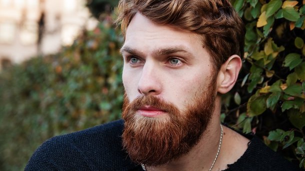 Почему борода любого мужчину делает сексуальнее – ответ ученых