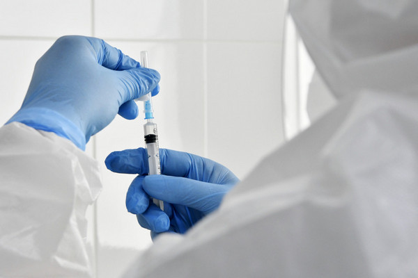 В Украине реально начать вакцинацию от COVID-19 в феврале – эксперт