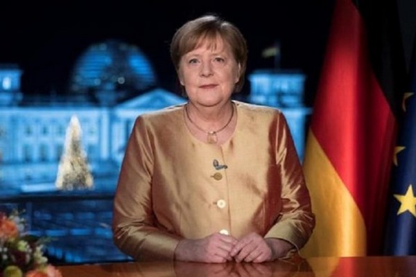 Меркель сделала последнее новогоднее обращение в качестве канцлера