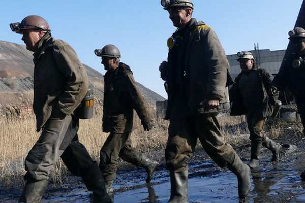 В российском городе Ленинске-Кузнецком произошел выброс метана на шахте, есть погибшие