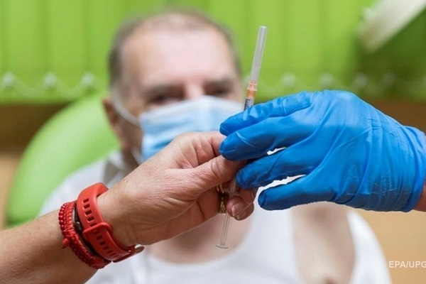 У Зеленского прокомментировали планы по обязательной вакцинации