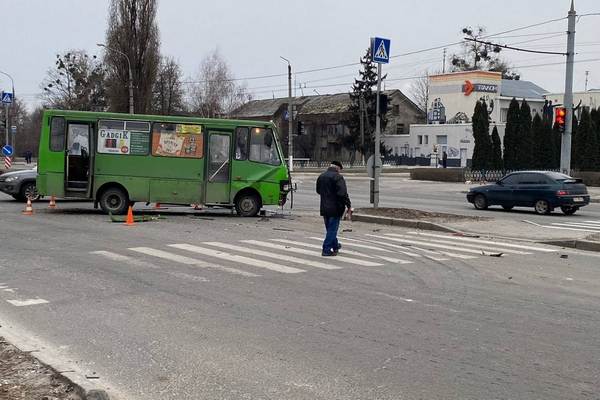В Харькове произошло кровавое ДТП: столкнулись маршрутка и грузовик