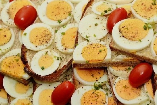 Развенчаны популярные мифы о вреде куриных яиц