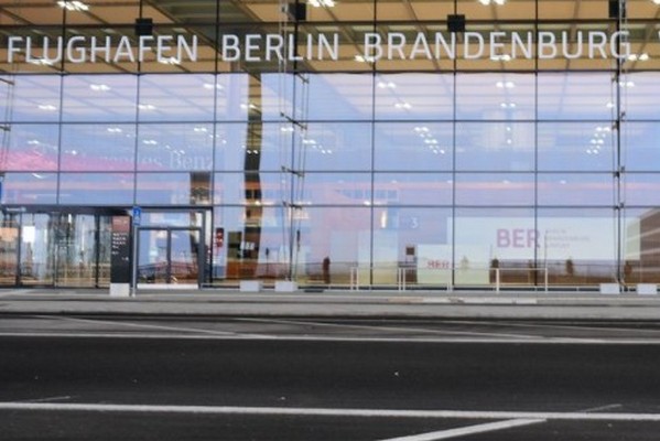 В аэропорту Берлина закроют терминал для лоукостеров