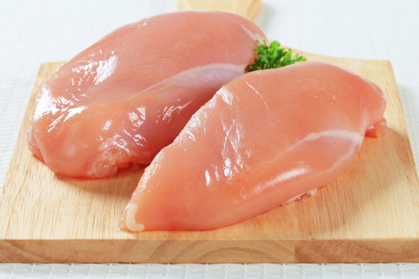 В Китае создали куриное мясо из орехового белка