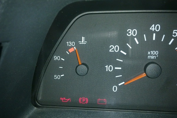 Датчик температуры в автомобиле