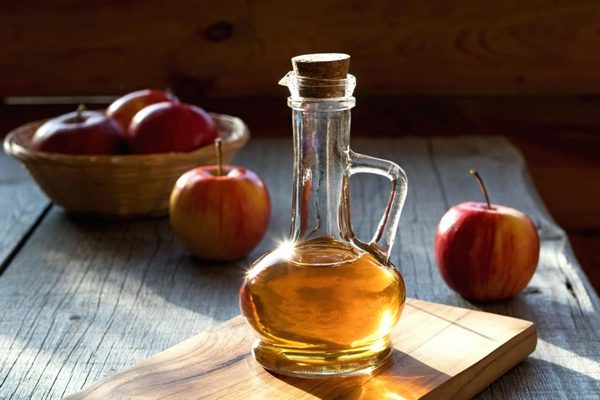 Названы малоизвестные преимущества яблочного уксуса для здоровья