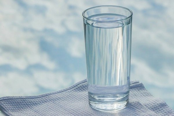 Почему учёные советуют пить горячую воду