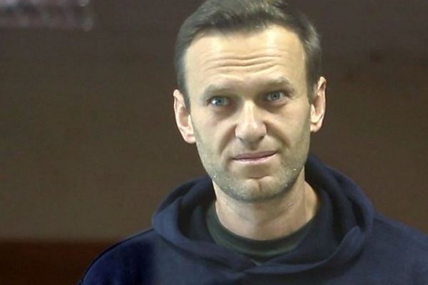 Врачи требуют оказать Навальному срочную медицинскую помощь
