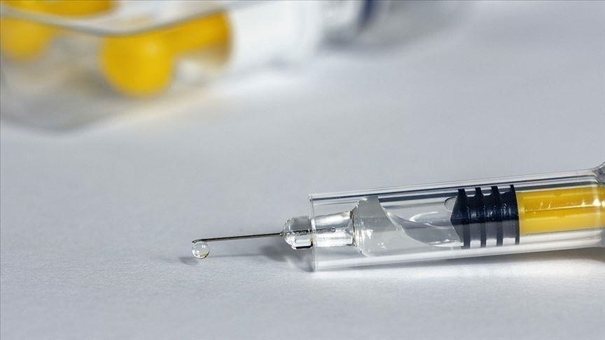 Гонконг и Макао приостанавливают использование вакцины BioNTech