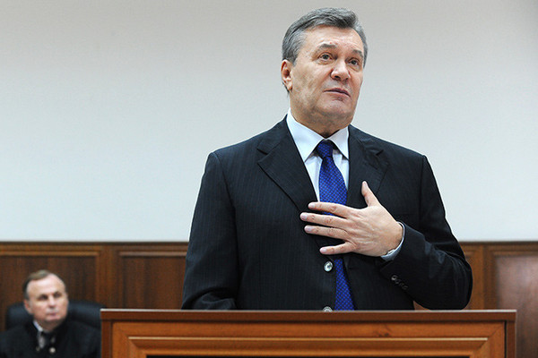 Янукович захотел лично принимать участие в судебном процессе о сдаче Крыма