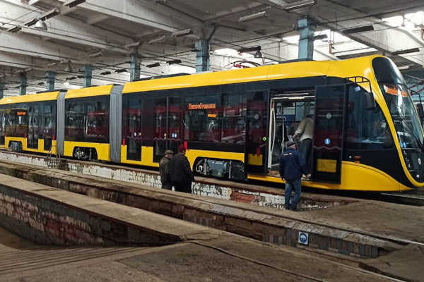 В Днепре начинаются сертификационные испытания трамвая украинского производства