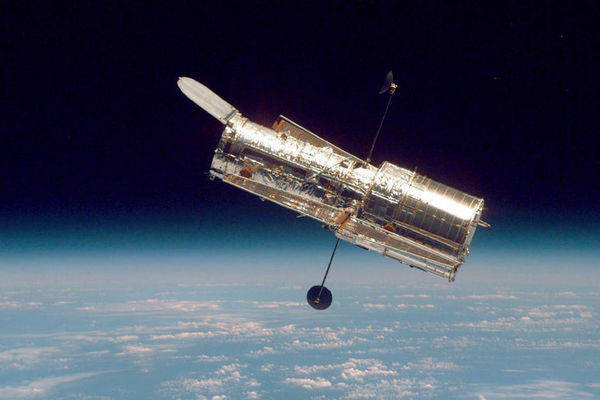 Вывели на орбиту телескоп Hubble