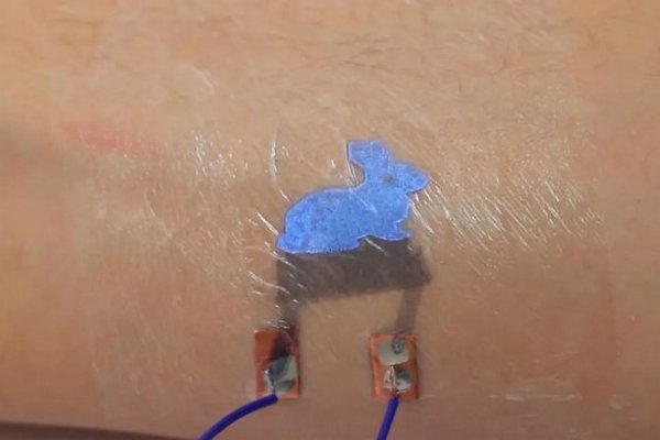 «Умная татуировка» от Google превратит ваши руки в сенсорный экран