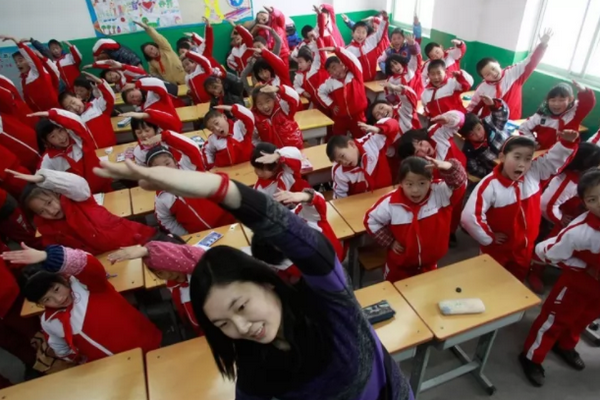 Китай обязал школьников заниматься физкультурой два часа в день