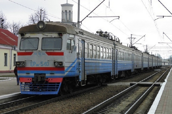 Под Харьковом поезд насмерть сбил мужчину