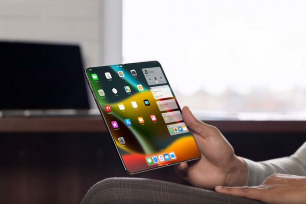 iPhone со складывающимся экраном больше, чем у iPad mini, выйдет в 2023 г.
