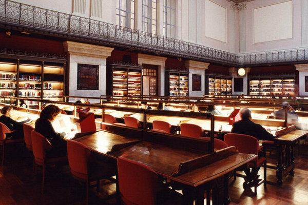 Из Национальной библиотеки Испании исчезли 5 книг Галилея