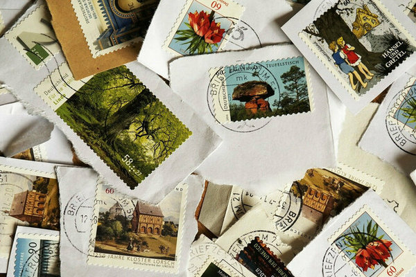 На Ватикан подали в суд из-за почтовой марки