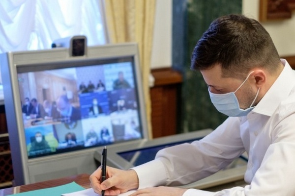 Зеленский продлил действие Соглашения с США о сотрудничестве в сфере науки и технологий