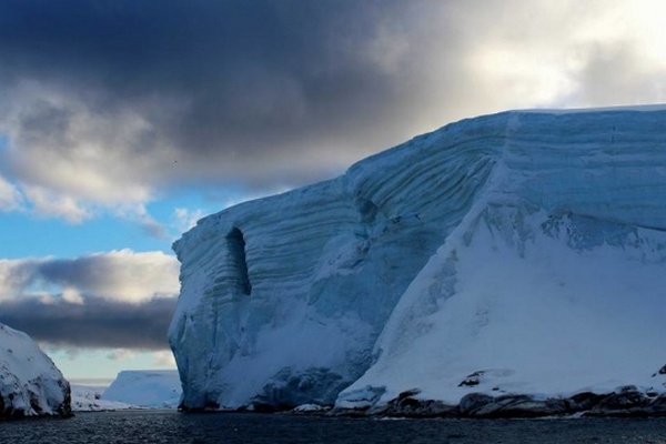 В Антарктиде исчезло большое озеро