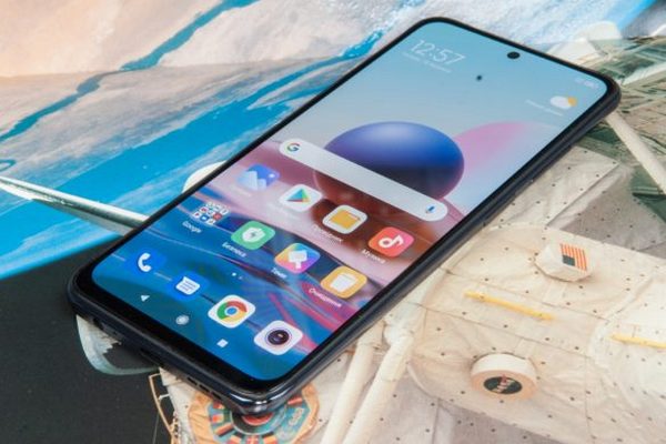 Xiaomi подняла цены на свои бюджетные смартфоны
