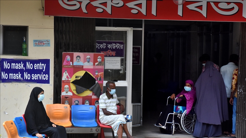 Бангладеш планирует вакцинировать 80% людей к началу 2022 года