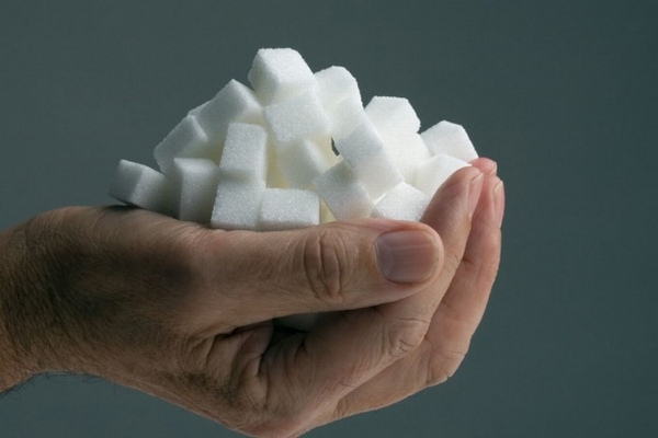 Сахар в Украине дороже, чем в Европе: названы причины