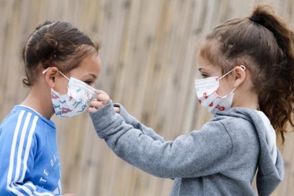 На фоне пандемии COVID-19 уже на двух континентах вспыхнул малоизученный вирус, опасный для детей
