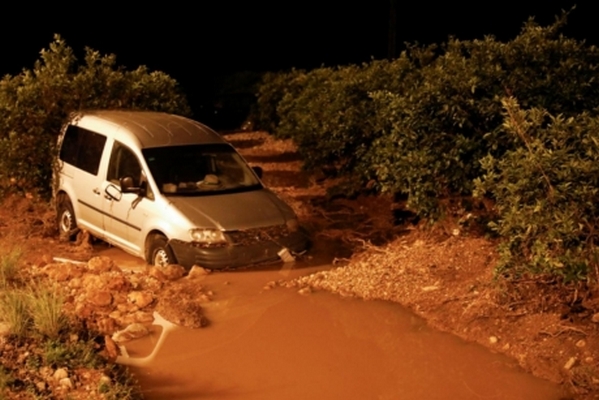 Испанию накрыли масштабные наводнения