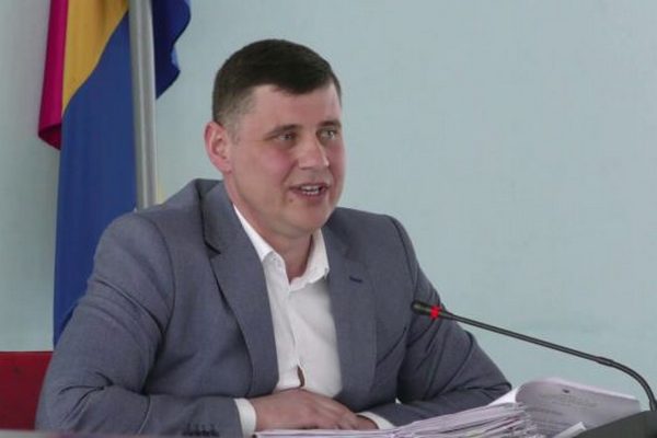 Один из кандидатов в мэры Харькова отозвал свою кандидатуру
