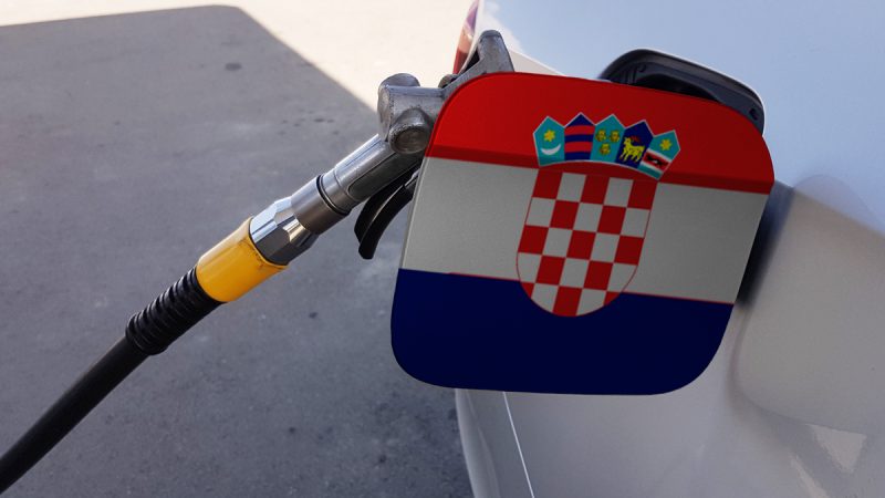 Правительство Хорватии ограничивает розничные цены на бензин и дизельное топливо