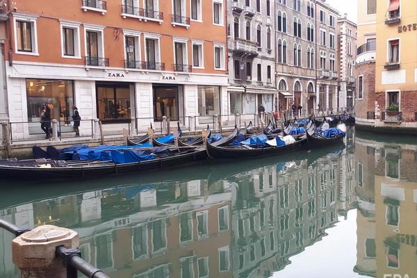 Венецию не спасают даже подводные заграждения (ВИДЕО)