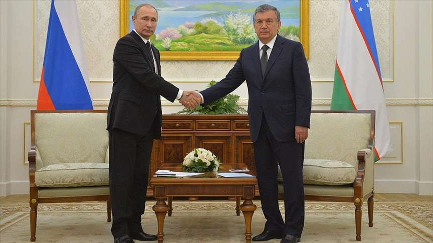 Путин поздравил узбекского лидера с победой на президентских выборах