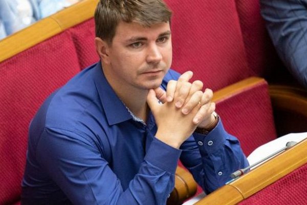Полиция получила доступ к смартфону умершего нардепа Полякова