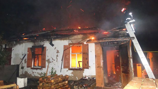 На пожаре в Житомирской области погибли двое детей