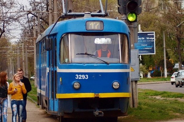 В Одессе трамвай сбил женщину