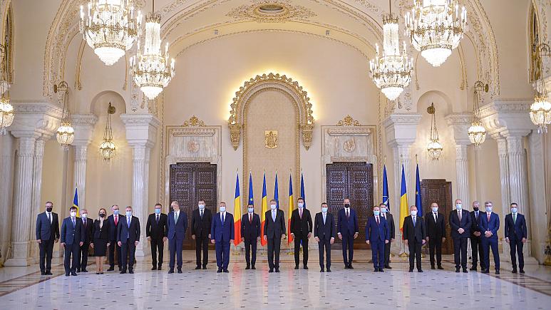 Румынский министр уходит в отставку после сообщений о плагиате