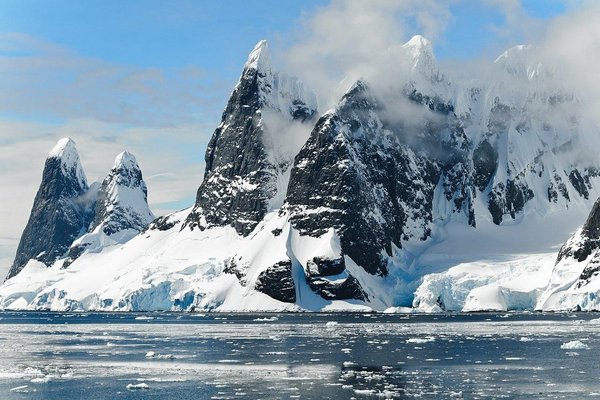 Ученые предупредили о серьезных последствиях таяния самого широкого ледника в мире