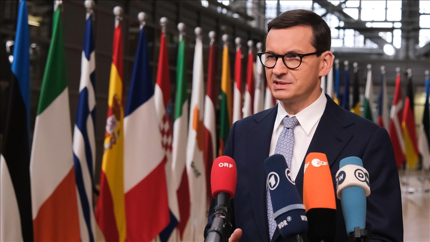 Премьер Польши критикует ЕС за судебный иск против страны