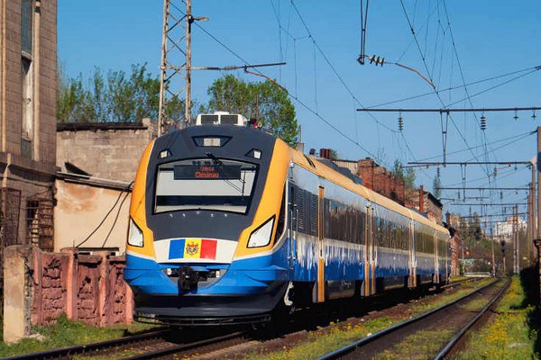 Молдова хочет запустить поезда на Буковель