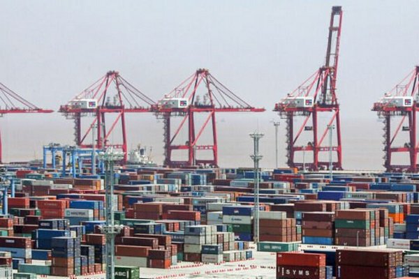 Китай закрывает третий по величине торговый порт в мире